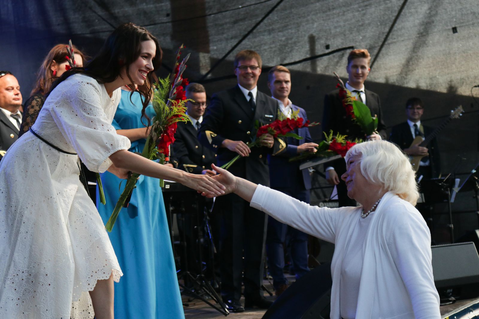Mööda piiri